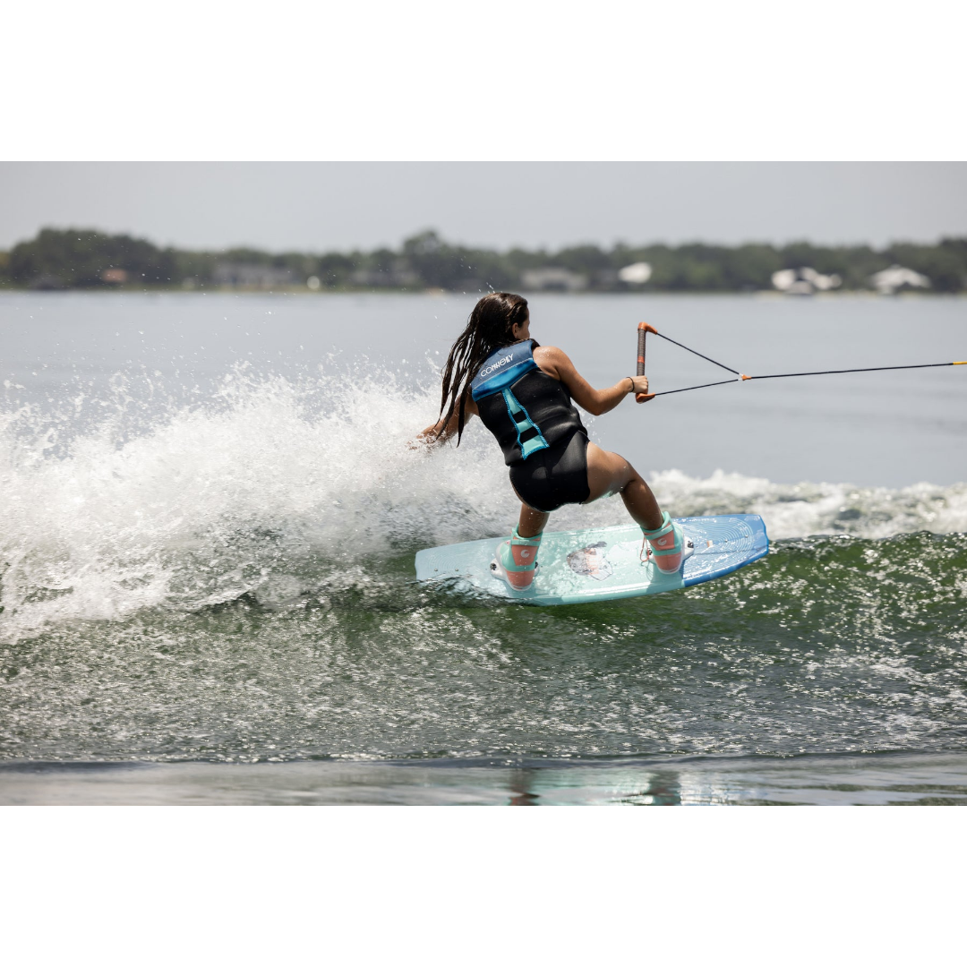 Connelly Lotus Women's Wakeboard motion